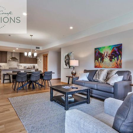 White Spruce Lodge By Spring Creek Vacations Канмор Стая снимка