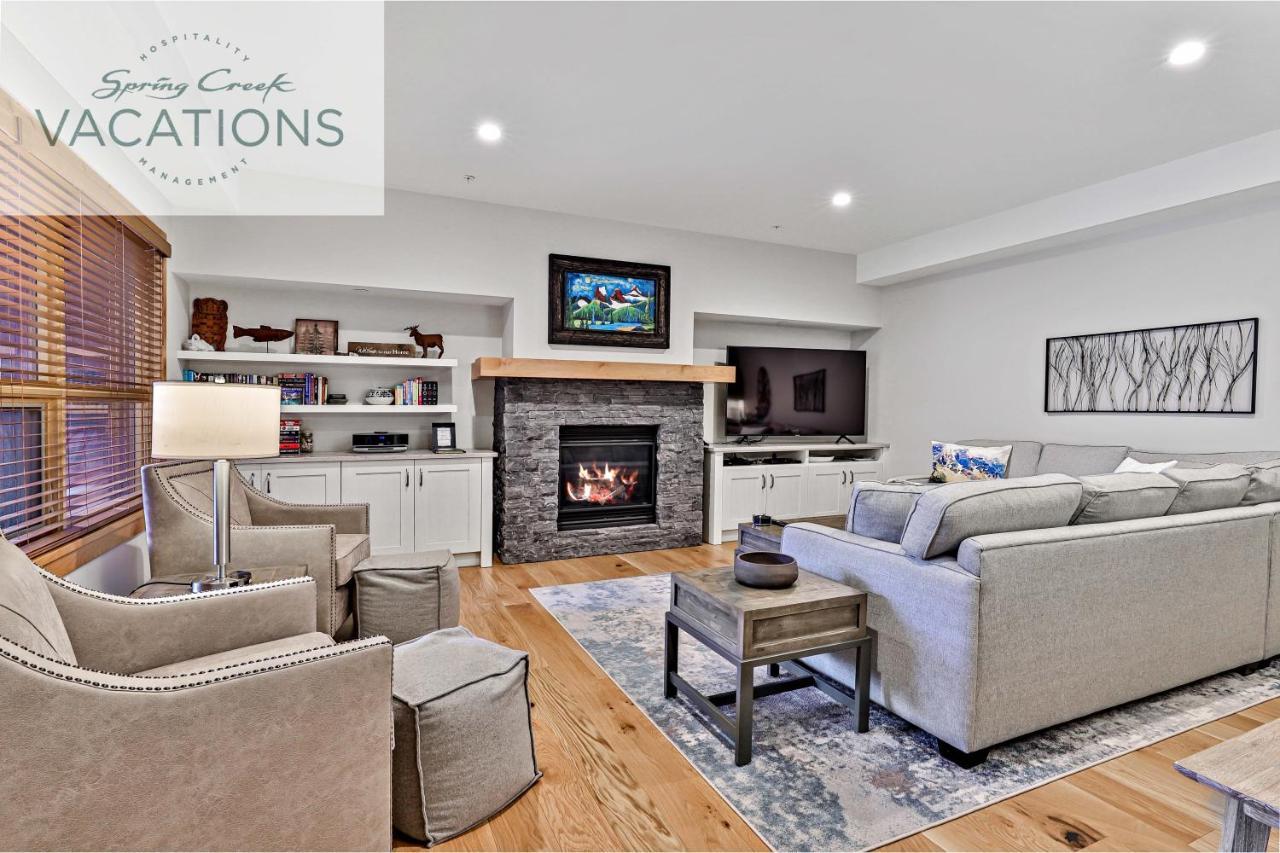 White Spruce Lodge By Spring Creek Vacations Канмор Стая снимка