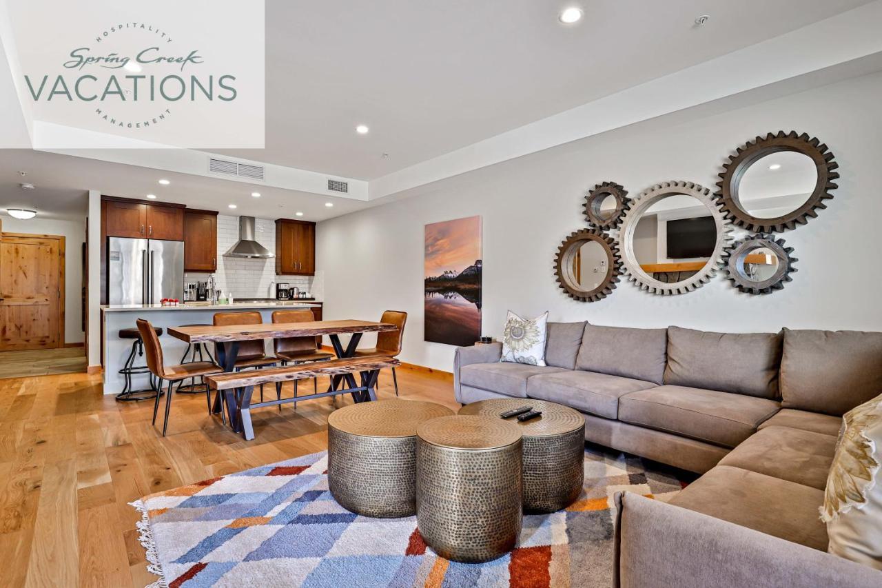 White Spruce Lodge By Spring Creek Vacations Канмор Стая снимка